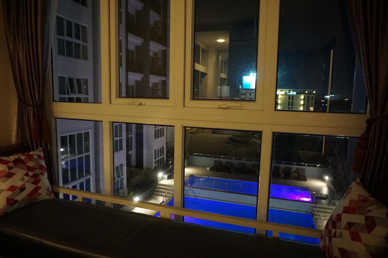 Pool View Room The Prio Chiang Mai Extérieur photo
