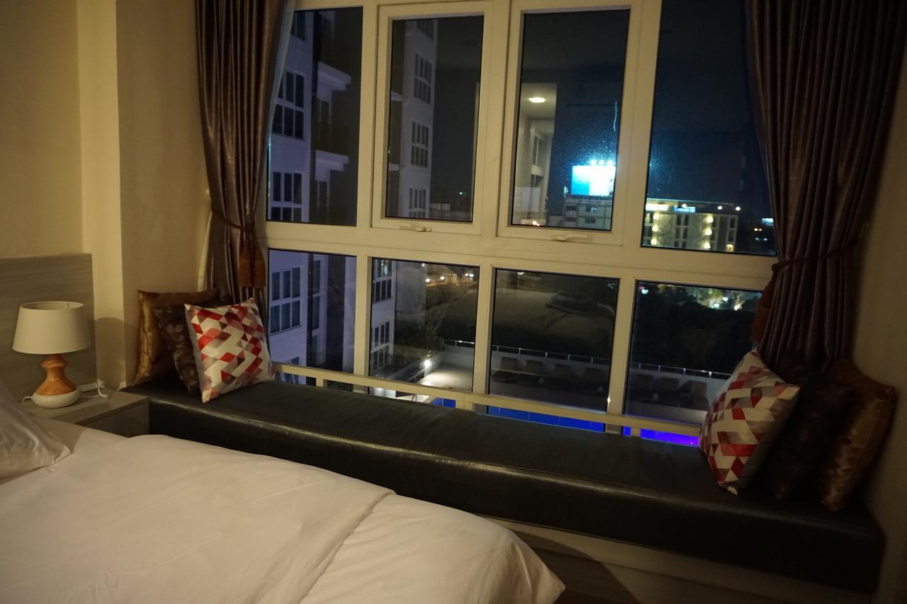 Pool View Room The Prio Chiang Mai Extérieur photo
